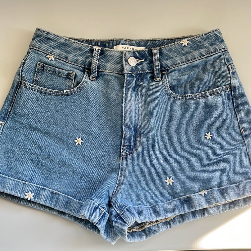 NEVER USED flower pac sun shorts!